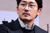 하정우 “허삼관 연출 수백번 후회했다”