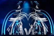 동방신기, 중국의 밤을 환하게 밝히다…”역시 명불허전”