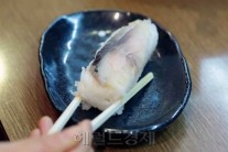 ‘그대와 하이킹’ 안영미 감탄 ”고등어초밥 라멘, 일본에도 삼합이?”