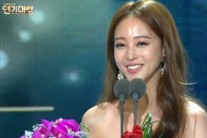 ‘SBS 연기대상’ 한예슬 중편 女 우수상 “테디 사랑한다”