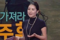 ‘초동안 미녀’ … 조주희 기자 화제