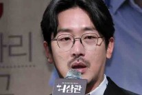 “촬영 끝날 때까지 시나리오 고쳤어요”…‘감독’ 하정우의 열정