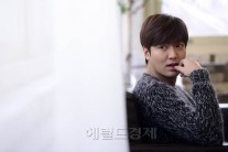 [프롤로그] ‘강남 1970’ 이민호 “제가 좀 튀게 생기긴 했죠?”(인터뷰)
