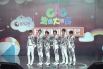 신화, 중국판 ‘개그콘서트’ 참여..’대륙을 사로잡았다!’