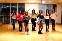 경리 복근에 불끈…나인뮤지스, 신곡 ‘드라마’ 안무 영상 공개