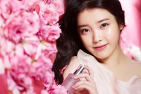 어머! 꽃이 아이유야? 아이유가 꽃이야?