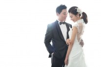 배우 조재윤 결혼…“영화 속 주인공 같다”