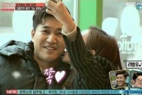 ‘총각파티’ 김종민, 미모의 女 4명 기습 뽀뽀에 ‘황홀’…“진짜 설레”