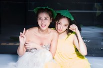 ‘여왕의 꽃’ 김성령-이성경 모녀 커플 ‘자체발과 미모’