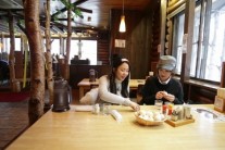 ‘그대와 하이킹 in 삿포로’ 예원, 삿포로 라멘 국물맛에 푹~