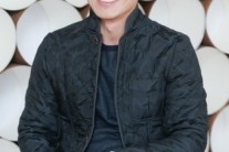 [이슈인터뷰]신하균 “연기, 아직도 처음처럼 어렵다”