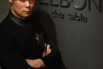 [인터뷰] ‘쿡방시대’의 ‘셰프테이너’ 최현석, “방송에서만 허세프, 필드에선…”