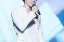 XIA, ’2015 亞 투어-오사카’ 첫 공연 성료…”독보적 카리스마로 오사카 팬 열광”