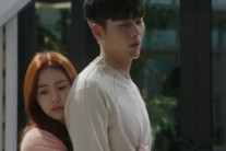 ‘하이드 지킬, 나’ 한지민-현빈 밥먹고, 만화책보고, 백허그…구서진 애정행각 ‘질투’