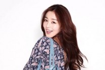 ‘장미빛 연인들’ 한선화가 제안하는 봄 패션…’샤랄라 원피스-스쿨룩’