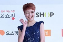 안영미 “교제맞다…청취자 출신 아니다”