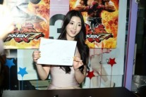 [포토]‘철권7′ 모델 유승옥 “내 사인 멋지죠?”