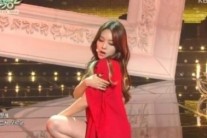 ‘뮤직뱅크’ 민아, 첫 지상파 방송 솔로 데뷔…’여자 변신은 무죄’