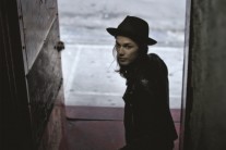 제임스 베이, 데뷔 앨범 ‘Chaos And The Calm’ 국내 발매