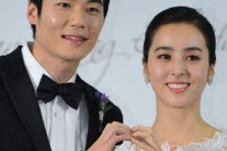 기성용 한혜진 부부, 영국 신혼집으로 출국 “태교 전념”