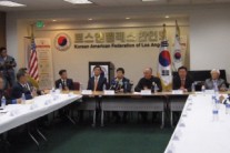 비토 팔라졸로 올림픽 경찰서 서장 타운 주요 단체장과 회동