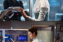 ‘어벤져스2’ 수현 스틸 공개 “천재 과학자 ‘닥터 조’, 중국인 느낌?”