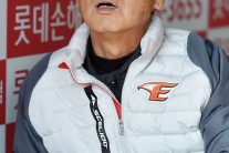 ‘이동걸 퇴장’ 논란 속 김성근 감독 반응은?