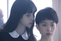 ‘주온’ 감독의 귀환…‘령: 저주받은 사진’, 초여름 극장가 잡을까