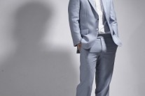더 레이, 8년 만에 첫 음악방송 출연..’명품 보이스’ 입증!