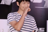 송중기 제대, 피부비결 재조명 “좋은 피부 비결은 첫째도 금연, 둘째도 금연”