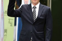 JTBC 진출 유재석, 예능계 생태계 바뀌나