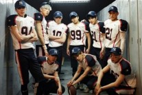 엑소 ‘러브 미 라이트’, 빅뱅 ‘뱅뱅뱅’ 끌어내리고 차트 정상