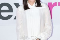 김하늘, 영화 ‘여교사’로 파격 변신…“시나리오 읽는 순간 끌렸다”