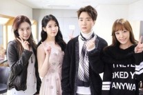 ‘인기가요’ 멜로디데이 유민, 아이유·차희와 다정샷 ‘인형같은 비주얼 미모 대결’…’남자는 누구?’