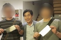 ‘별에서 온 셰프’ 이연복, 후계자 임명 인증샷 재조명 “징표로 내가 사용하는 칼 하나씩”
