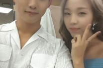 ‘인기가요’ 택연-백아연, 남매 같은 다정한 ‘셀카’