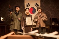 ‘암살’ 태극기 앞에선 전지현-조진웅-최덕문 암살단 스틸 공개