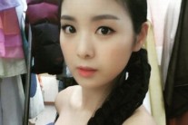 ‘밤을 걷는 선비’ 한지우, 조선 절세미인 가슴골 드러난 ‘청순 글래머’