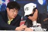 자리 박차고 나간 조영남…김수미 뭐라고 했길래?