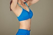 ‘마리텔’ 솔지, 광고 사진 속 과감 노출 ‘너무 야해~’