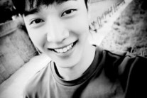 비스트 ‘일하러 가야돼’ 이기광 근황 공개…”일하러 가는 중”