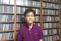 <이 사람 - 출간10주년‘365일 팝음악사’개정판 낸 정일서 PD> “증보판, 10년간 찾아준 독자있어 가능”