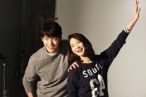 신민아-김우빈 ‘첫 만남’ 광고촬영장 분위기…”찰떡 호흡 자랑해”