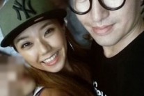 김수현 이복동생 김주나, 홍석천과 껴안은 다정샷…“반가워요, 홍석천 아저씨” 눈길
