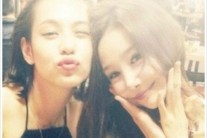 지드래곤 키코, 배용준 전 여친 이사강과 다정샷 ‘눈길’…’무슨 사이지?’
