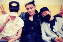 빅뱅 ‘우리 사랑하지 말아요’ 지디n태양, 뮤지컬 분장 속 세븐과 다정샷 눈길…’훈훈’