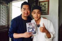 유니크 성주, 중국 국민배우 장국립과 인증샷 눈길 ‘어떤 사이?’