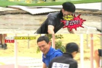 ‘런닝맨’ 황정민, 반칙 샛별 등극…유재석 밀어부쳐
