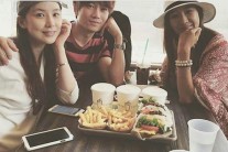 윤현숙이 공개한 지성-이보영 부부의 행복한 근황