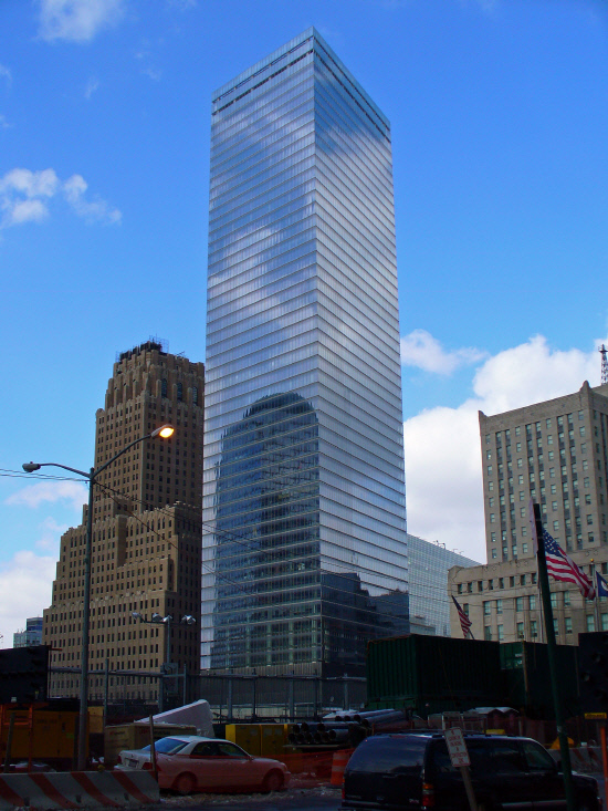 7_World_Trade_Center_by_David_Shankbone